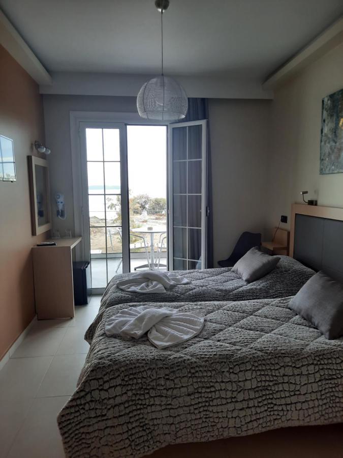 Angelo Cafe Hotel Толон Екстериор снимка