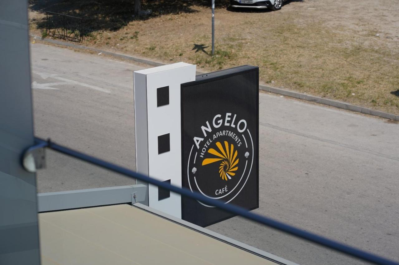 Angelo Cafe Hotel Толон Екстериор снимка
