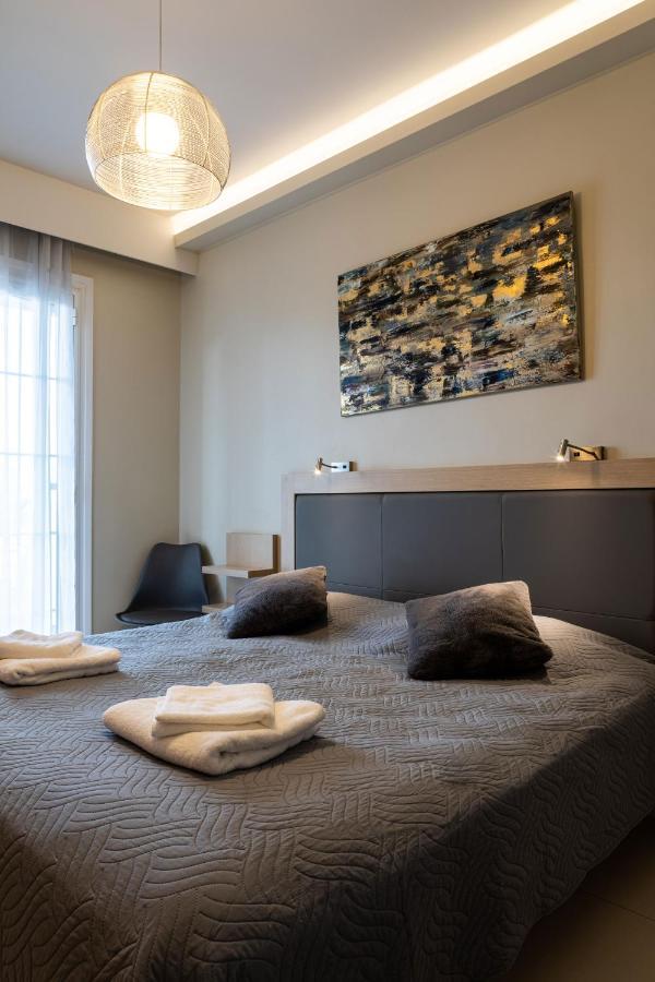 Angelo Cafe Hotel Толон Екстериор снимка