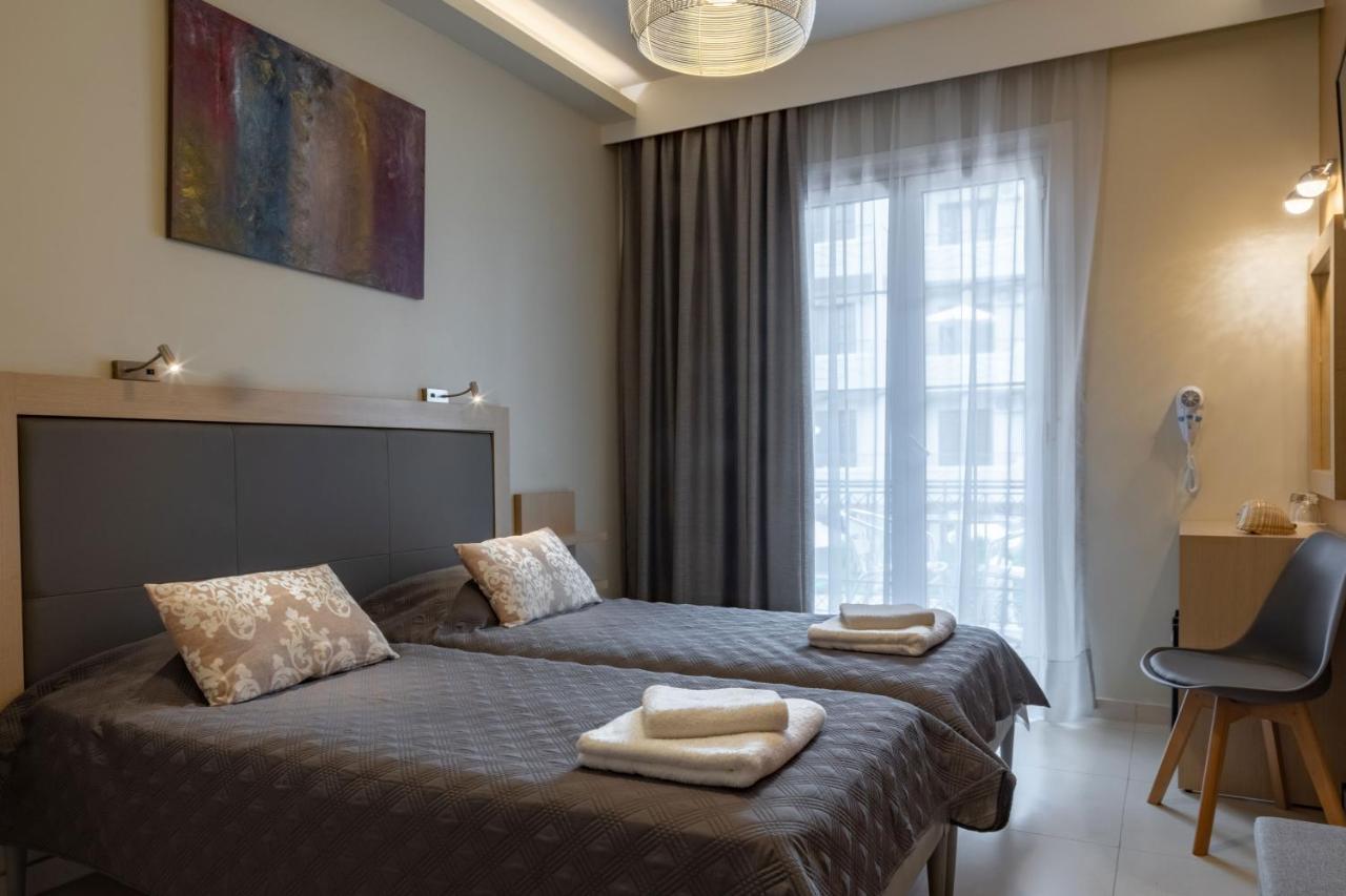 Angelo Cafe Hotel Толон Екстериор снимка